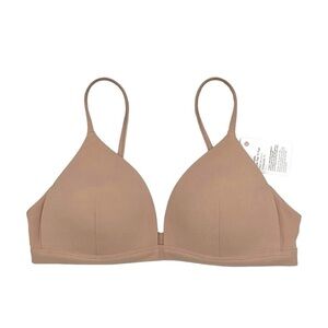 NWT Lululemon waterside swim top “C cup”